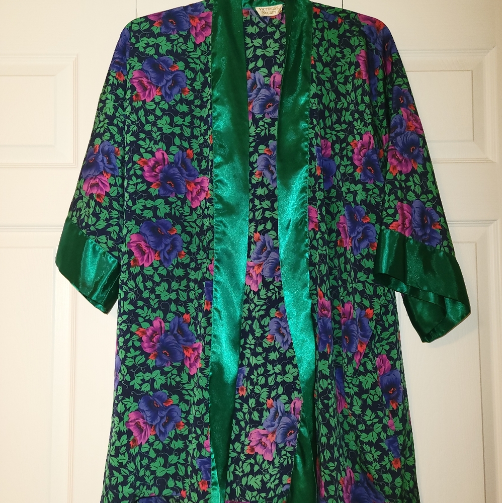 Vintage Victoria Secrets OS Robe
